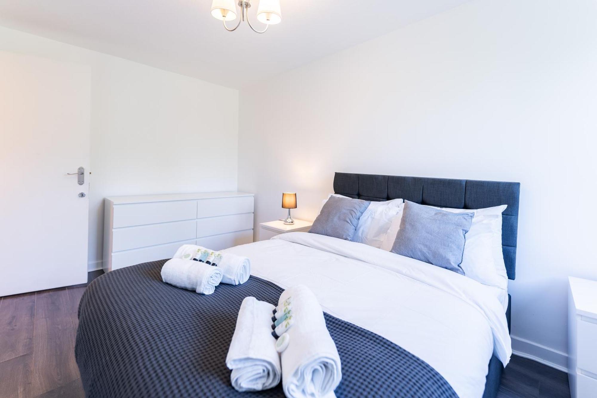 Luxury 3 Bedroom Flat With Balcony In Westbourne Park Londýn Exteriér fotografie
