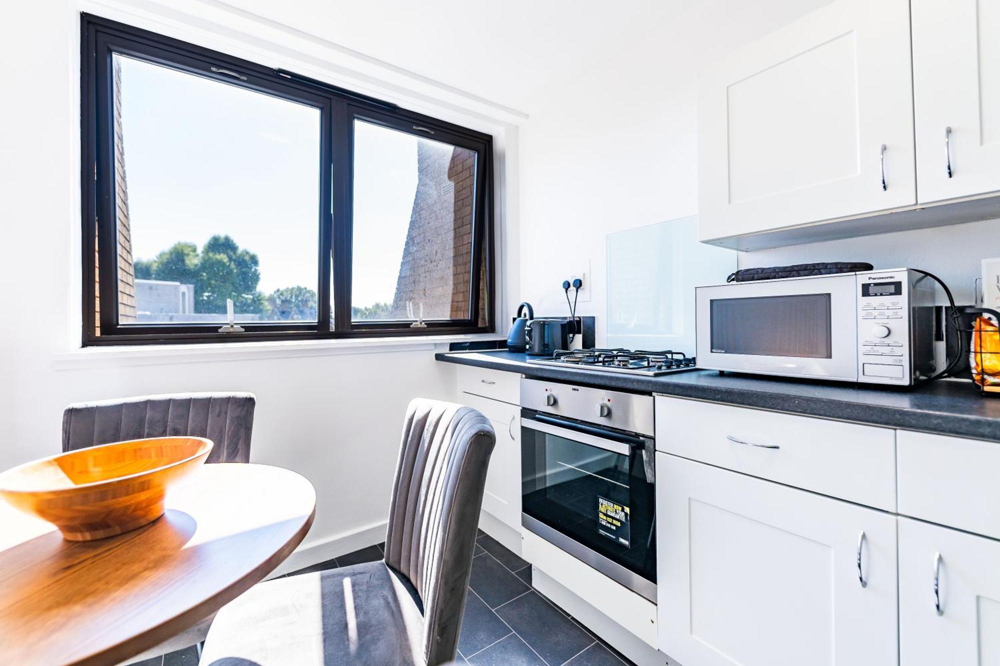Luxury 3 Bedroom Flat With Balcony In Westbourne Park Londýn Exteriér fotografie