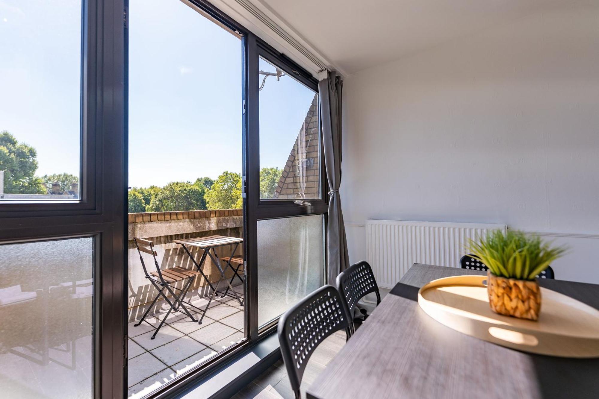 Luxury 3 Bedroom Flat With Balcony In Westbourne Park Londýn Exteriér fotografie